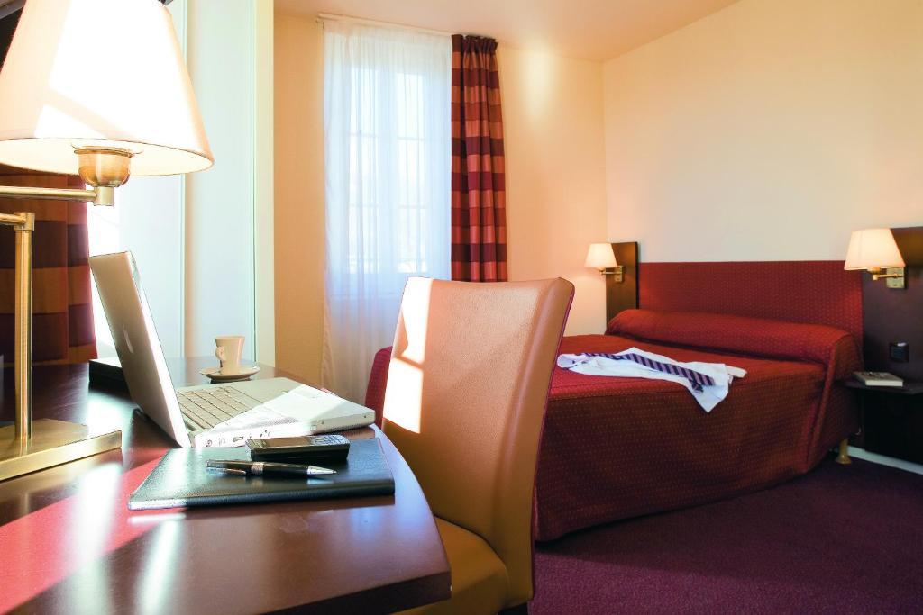 Le Parc Des Fees Hotel Retaurant & Spa La Bourboule Cameră foto